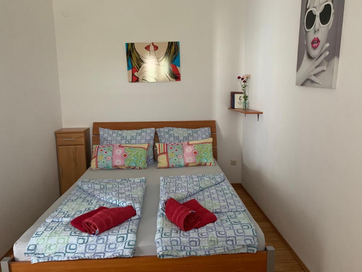 Apartments Fila Новалья Экстерьер фото