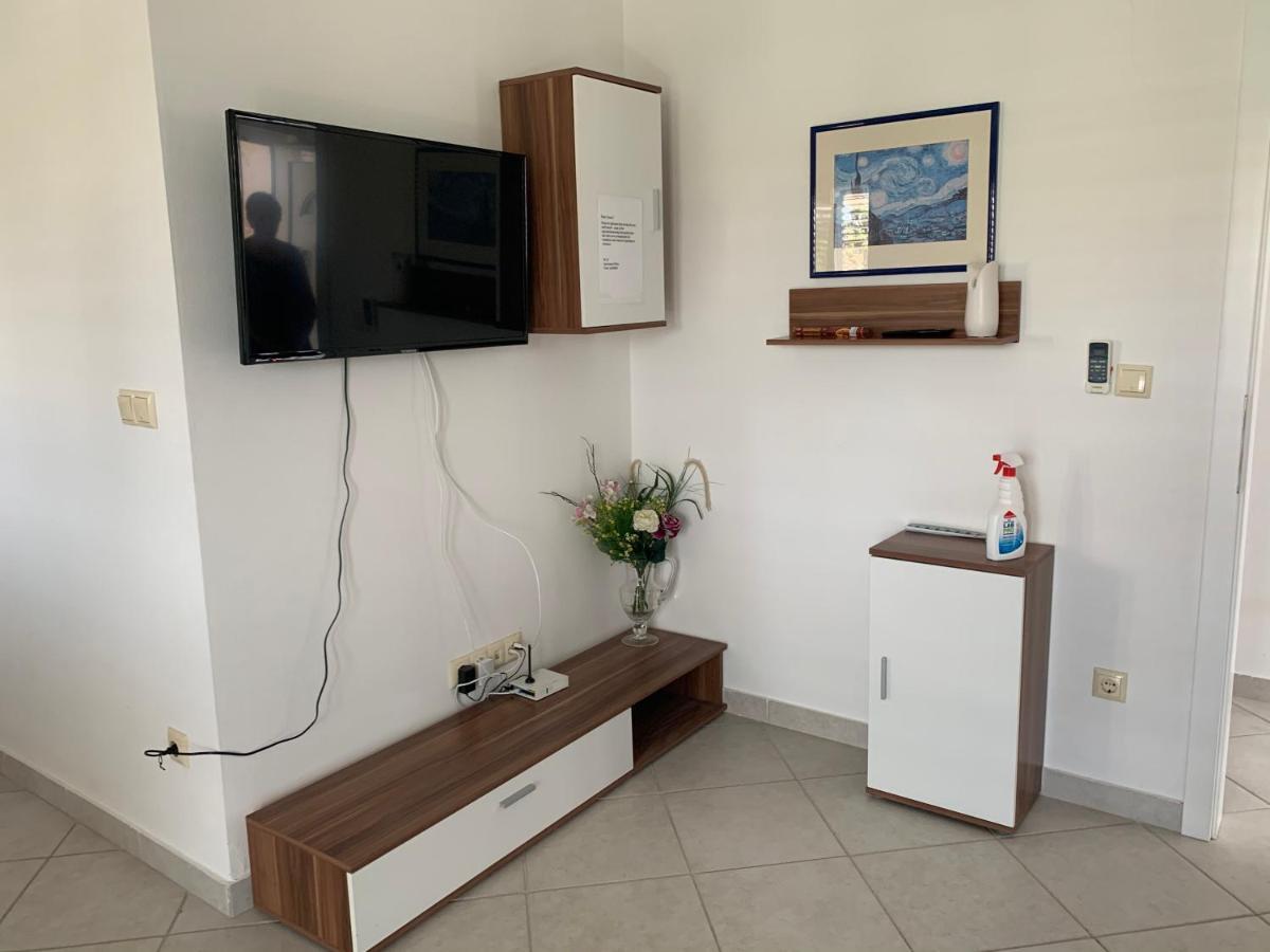Apartments Fila Новалья Экстерьер фото