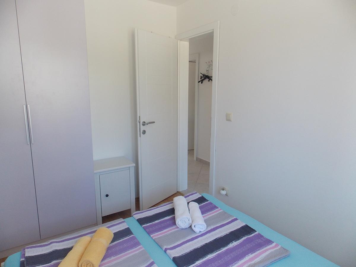 Apartments Fila Новалья Экстерьер фото